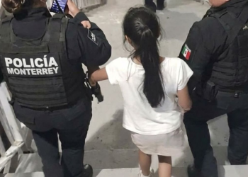 policía de monterrey rescata a menor extraviada en fundidora